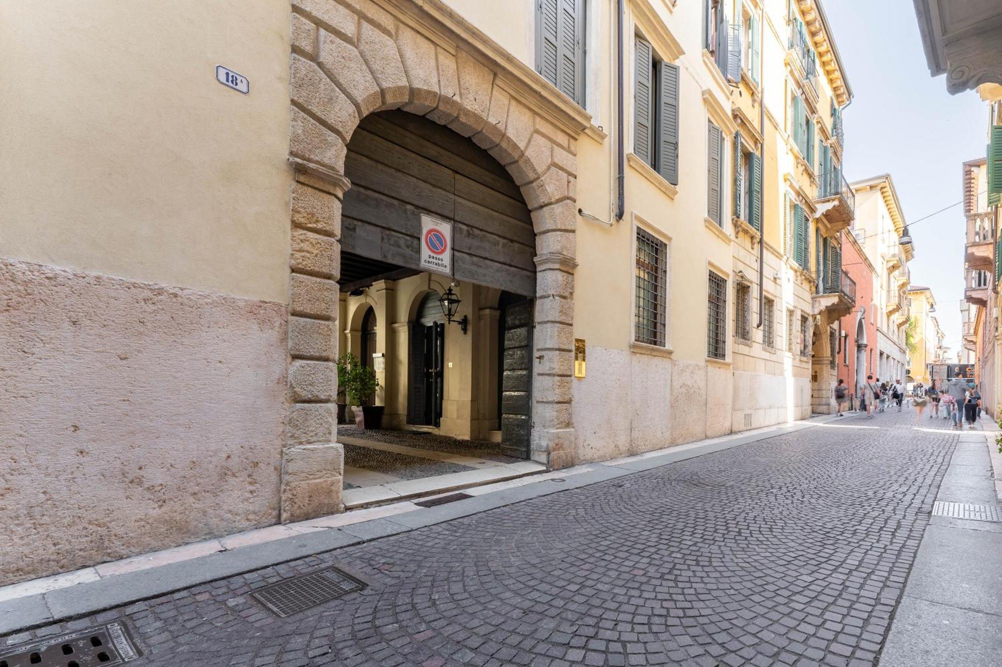 Palazzo Venier Apartment Verona Exterior photo